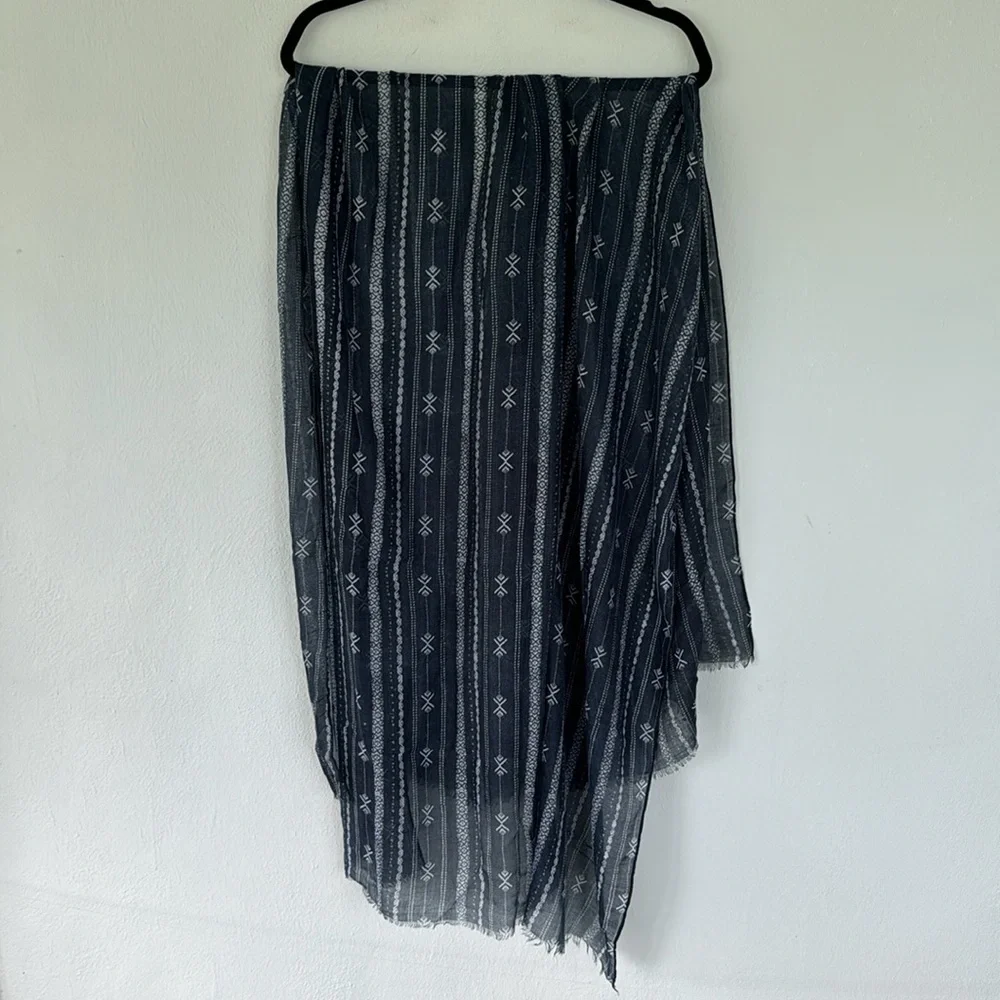 Navy blue white abstract tribal print lightweight semi-sheer scarf one size